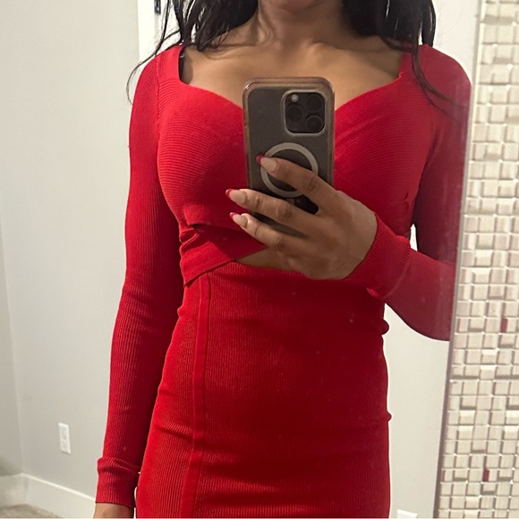 Express Body Contour Top - Picture 5 of 7